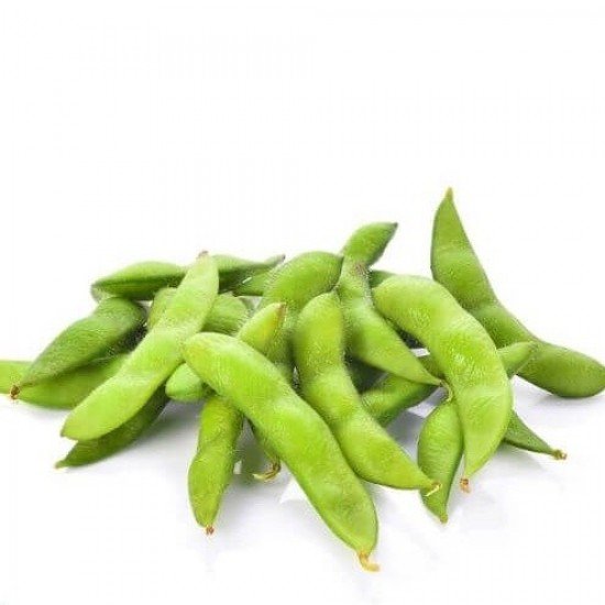 Edamame o vainas de soja verde, fuente natural de isoflavonas y proteínas vegetales beneficiosas durante la menopausia.